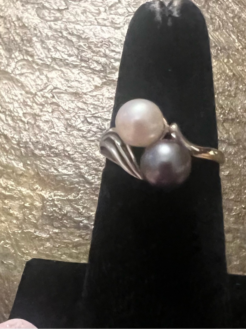 Vantel Pearls Two-Pearl Sterling Silver Ring - White and Black Pearl